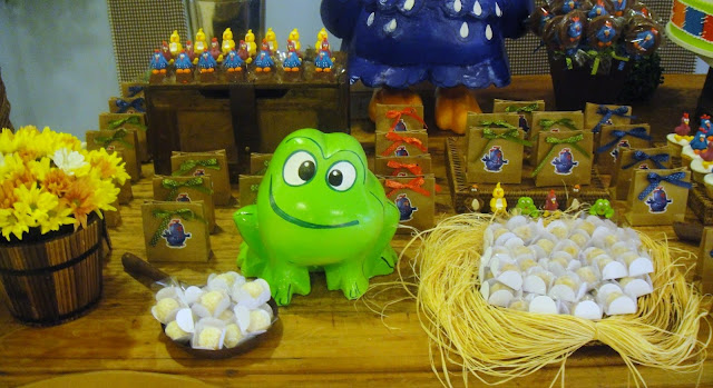 Sapo Galinha Pintadinha