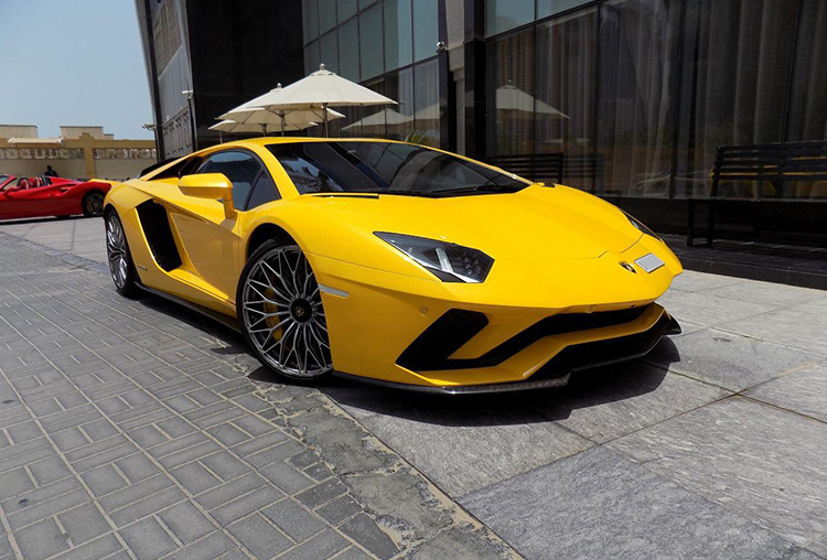 Why is Dubai a Great Place to Rent Supercars?
