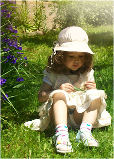 La multi ani, Monica!