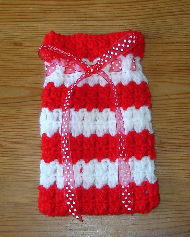 Marianna's Lazy Daisy Days Festive Crochet Gift Bags