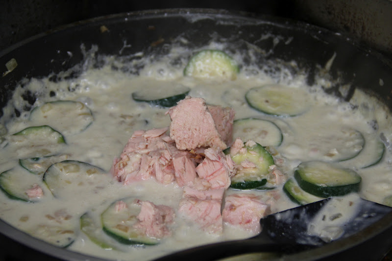 Tummy Thrills Spaghetti White Sauce with Tuna