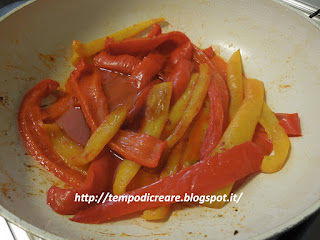 sugo con i peperoni - red and yellow pepper tomato sauce