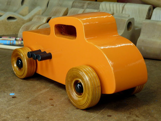 ￼ Wooden Toy Car - Hot Rod Freaky Ford - 32 Deuce Coupe - Orange & Black