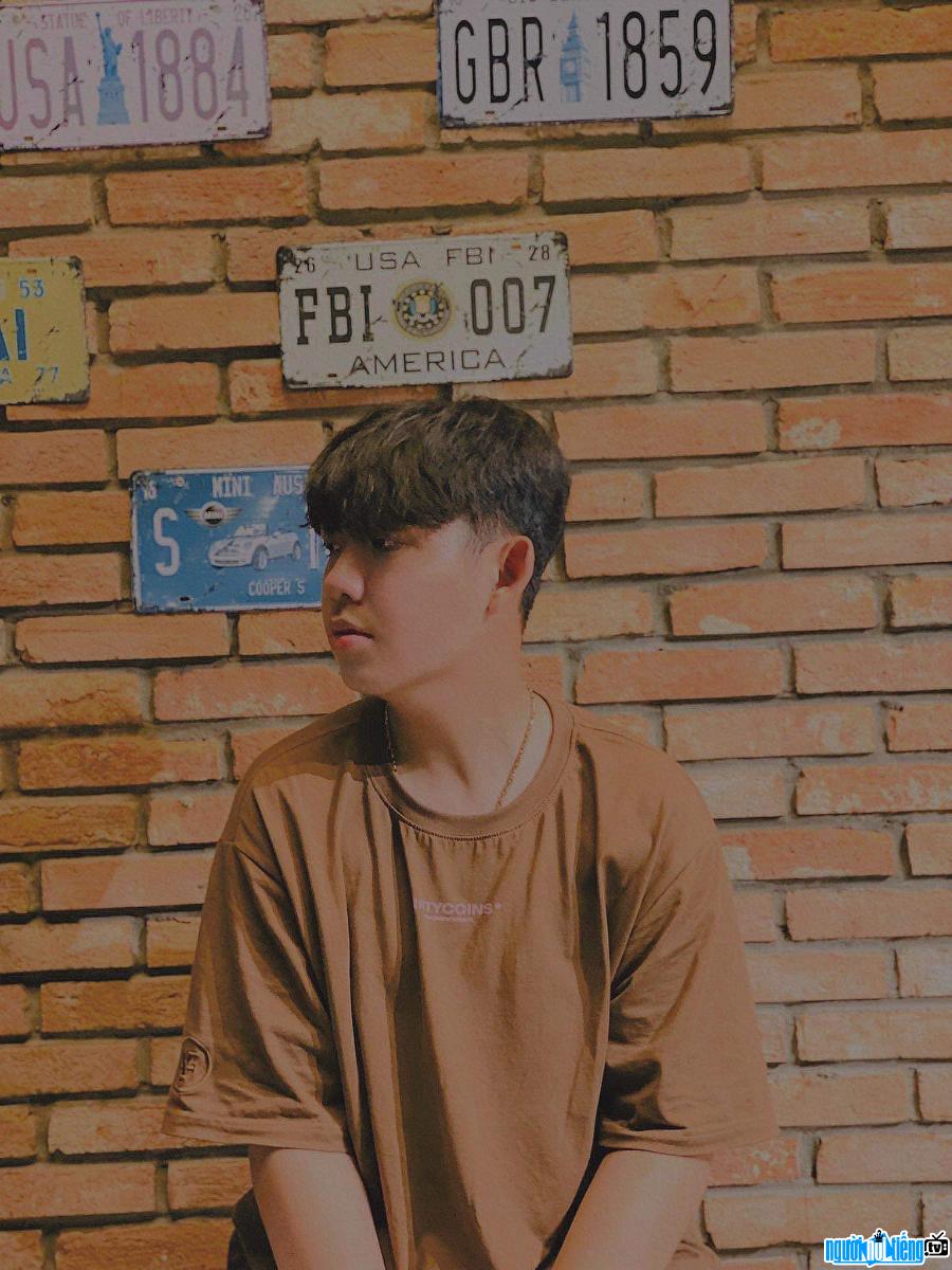 clip nóng lê bình gaming 13