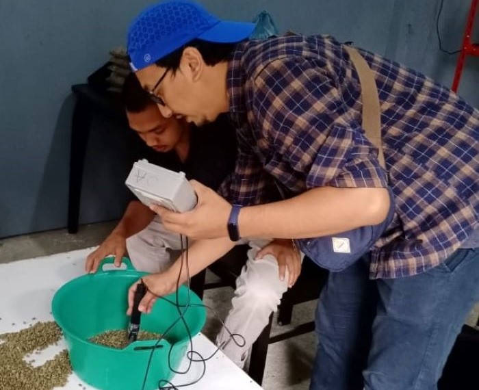 “Smart Coffee Monitoring” XL, Solusi Berbasis IoT Tingkatkan Kualitas Kopi Pascapanen