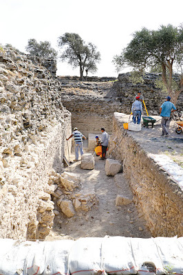 Roman-era temple re-surfaces in southern Turkey