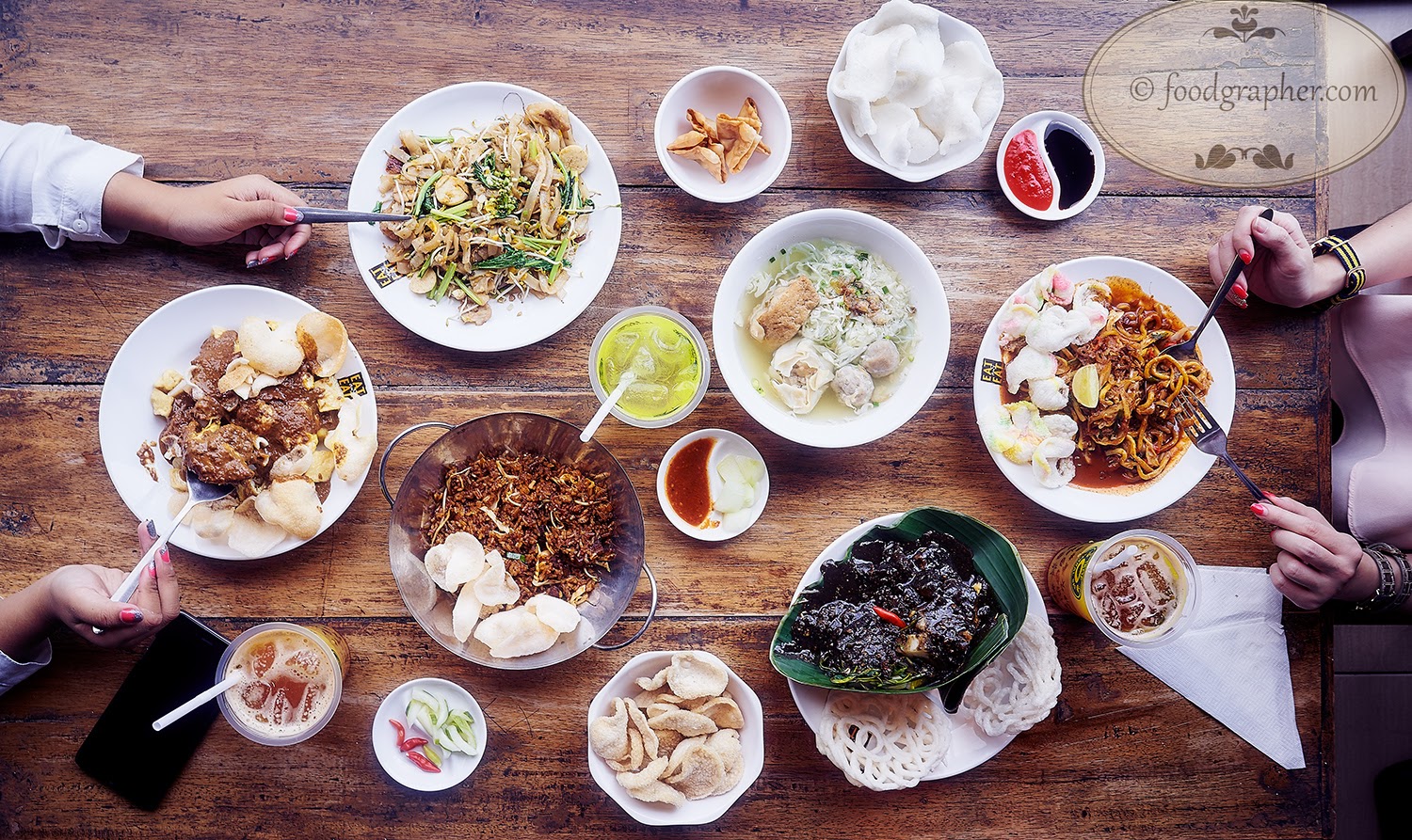 Eat & Eat Surabaya (2016)