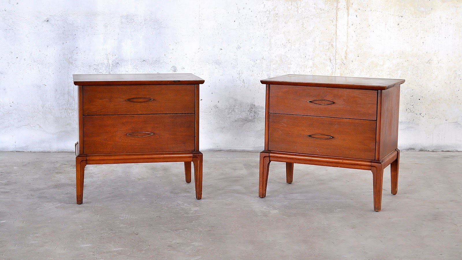 SELECT MODERN Pair of Mid Century Modern Nightstands, Beside, End or Side Tables