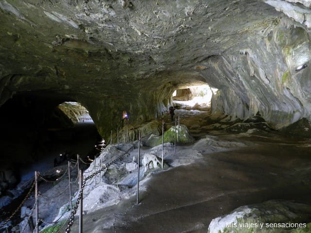 cueva de Zugarramurdi, navarra