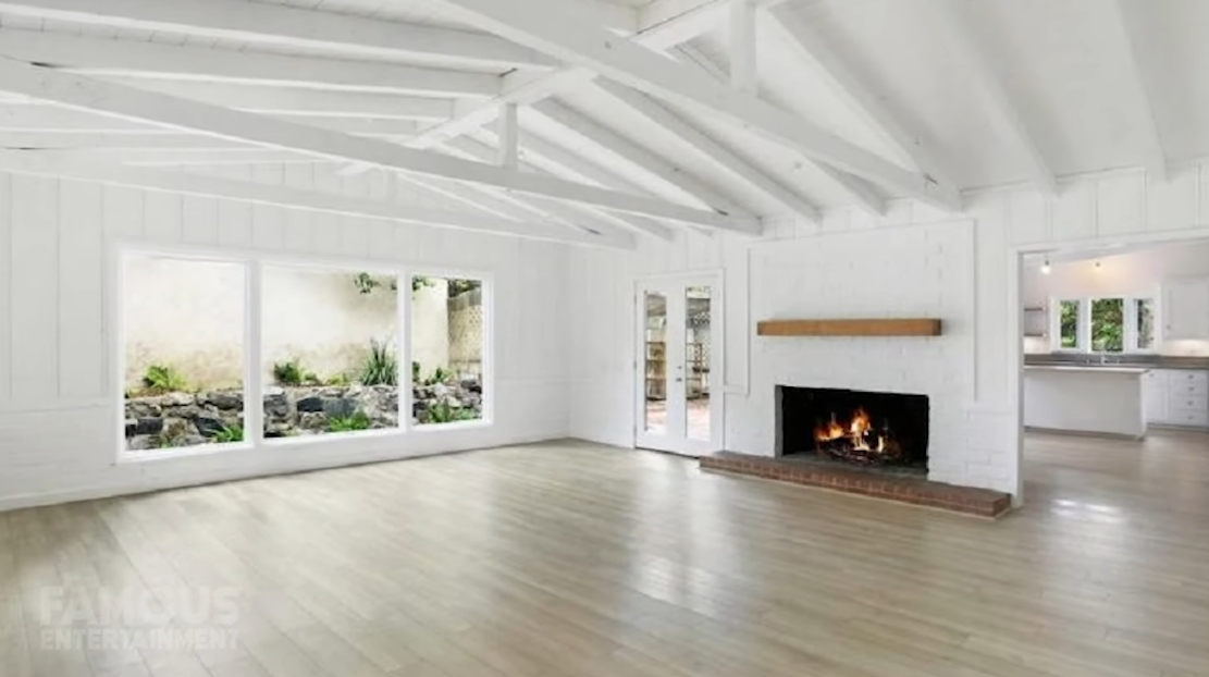 Tour Julia Roberts New Home vs. 32 Interior Design Photos 2020
