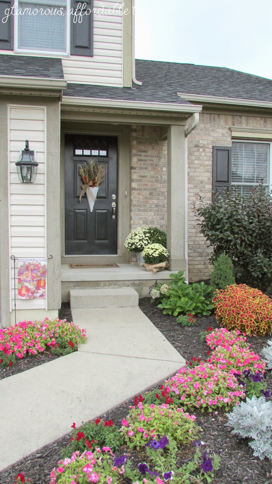 Glamorous, Affordable Life: Autumn on the Porch