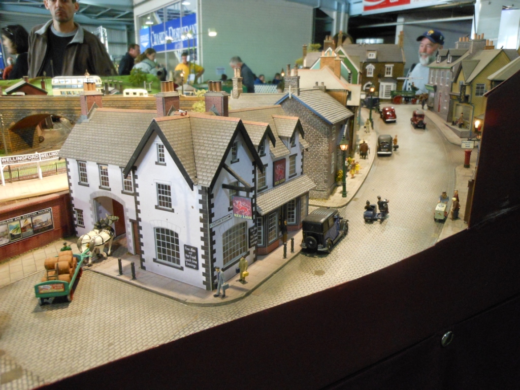 Andrew's Main South Line Adelaide Model Railway Show 2012 Part 2