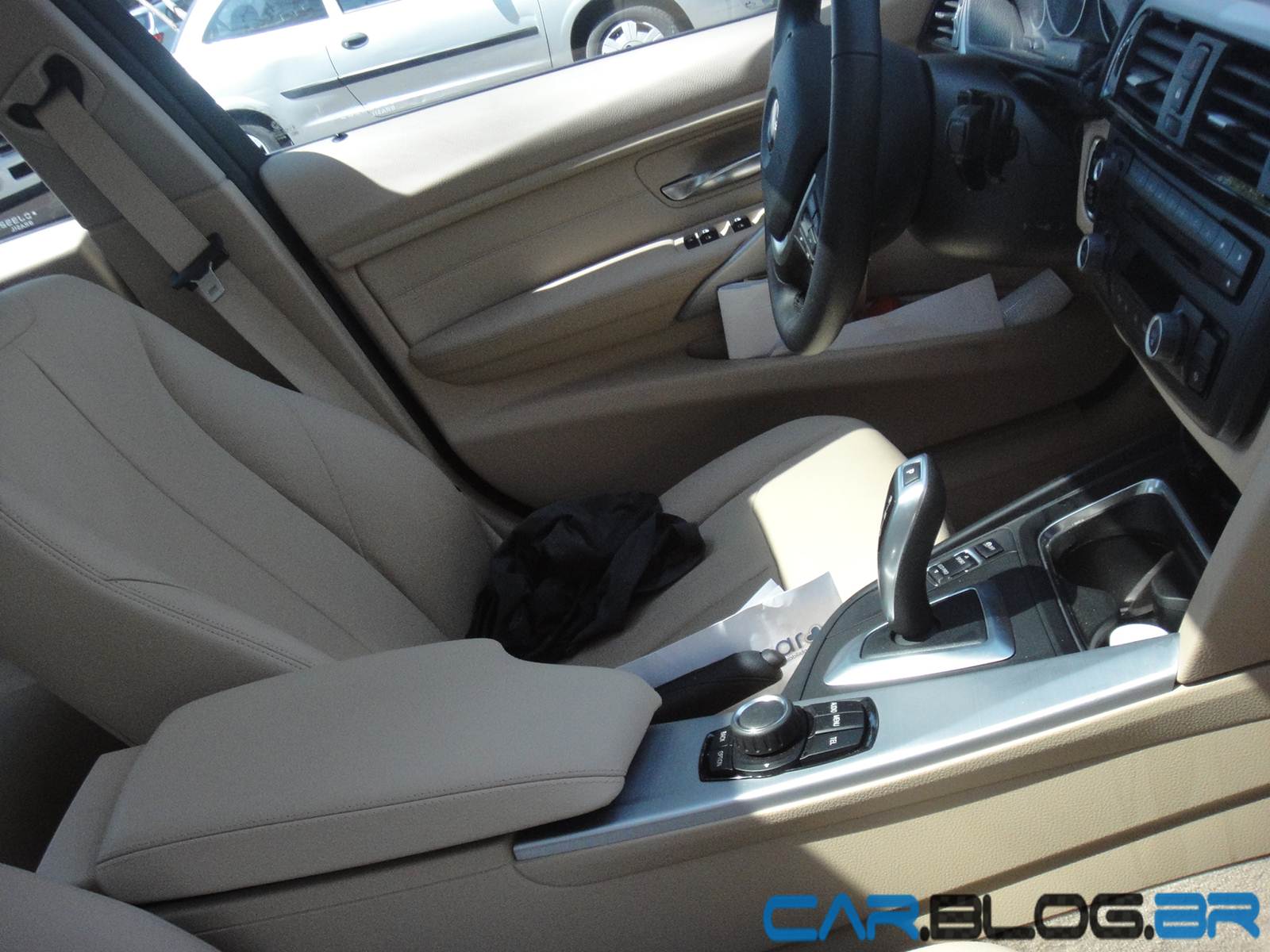 CAR.BLOG.BR: BMW 328i 2013: preço, fotos, consumo e ficha técnica