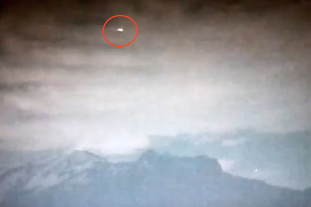 UFO News ~ UFO Moves Over Mexican Volcano plus MORE FAA%252C%2BUFO%252C%2BUFOs%252C%2Bsighting%252C%2Bsightings%252C%2Balien%252C%2Baliens%252C%2BEBE%252C%2Brainbow%252C%2Bgoogle%252C%2Bmars%252C%2Bmap%252C%2B2015%252C%2Bnews%252Cbaseball%252C%2BMLB%252C%2Bsports%252C%2BSt.%2BLouis%252C%2Bmexico%252C%2Bbicycle%252C%2Bbike%252C%2Bconcert%252C%2Bblur%252C%2Bcloak%252C%2Bvolcano%252C%2Bcloud%252C%2Bweather%252C%2B23