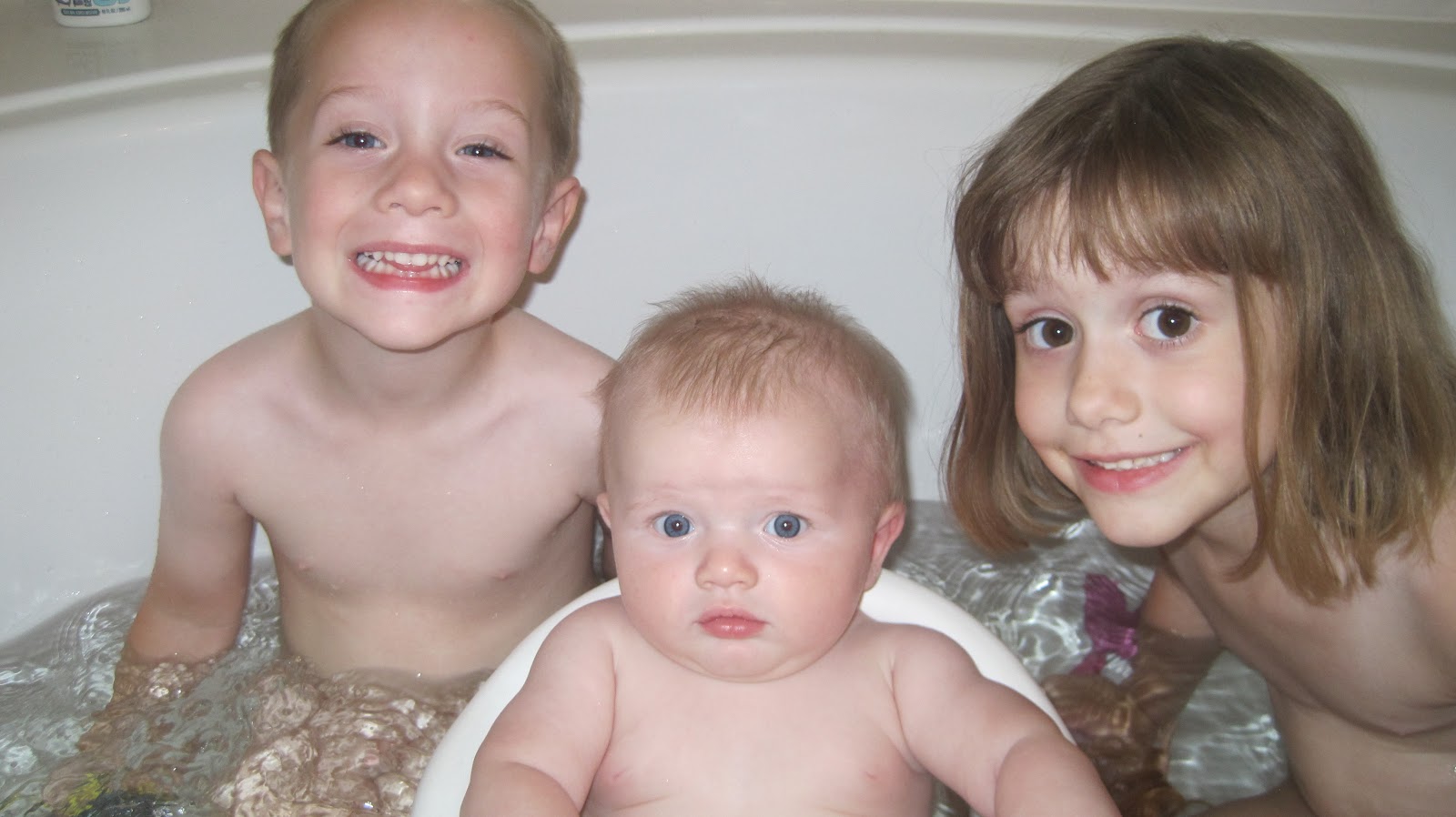 The Oehring Clan Bath fun!