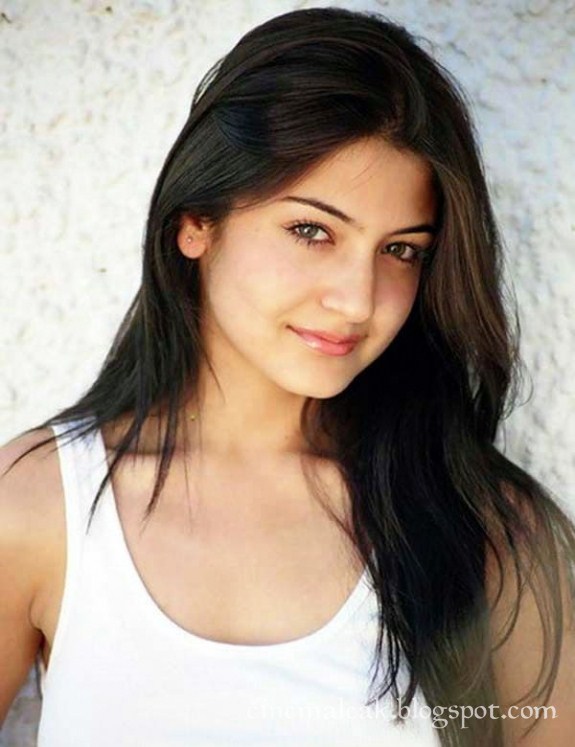 Latest Celebrity Pictures | Indian Sexy Actress Gallery: Anushka sharma