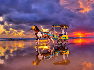 Wisata Faforit di Jogja (pantai parangtritis) Wisata Faforit di Jogja (pantai parangtritis)