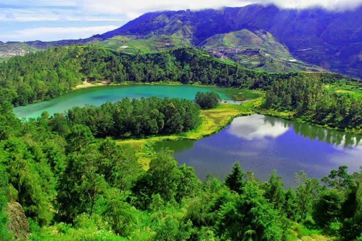 Telaga Warna is the Most Beautiful Place to Discover the Wonders of