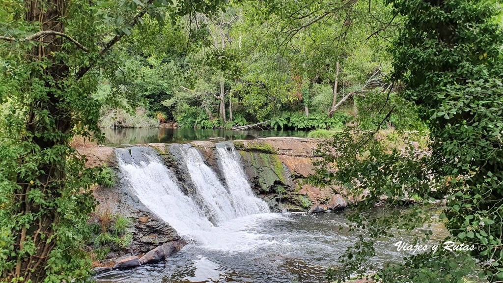 Presa de la Vía verde del ferrocarril del Eo