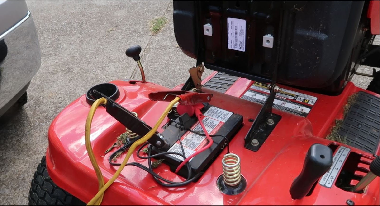 How To Charge A Riding Lawn Mower Battery With A Car Best Manual Lawn Aerator