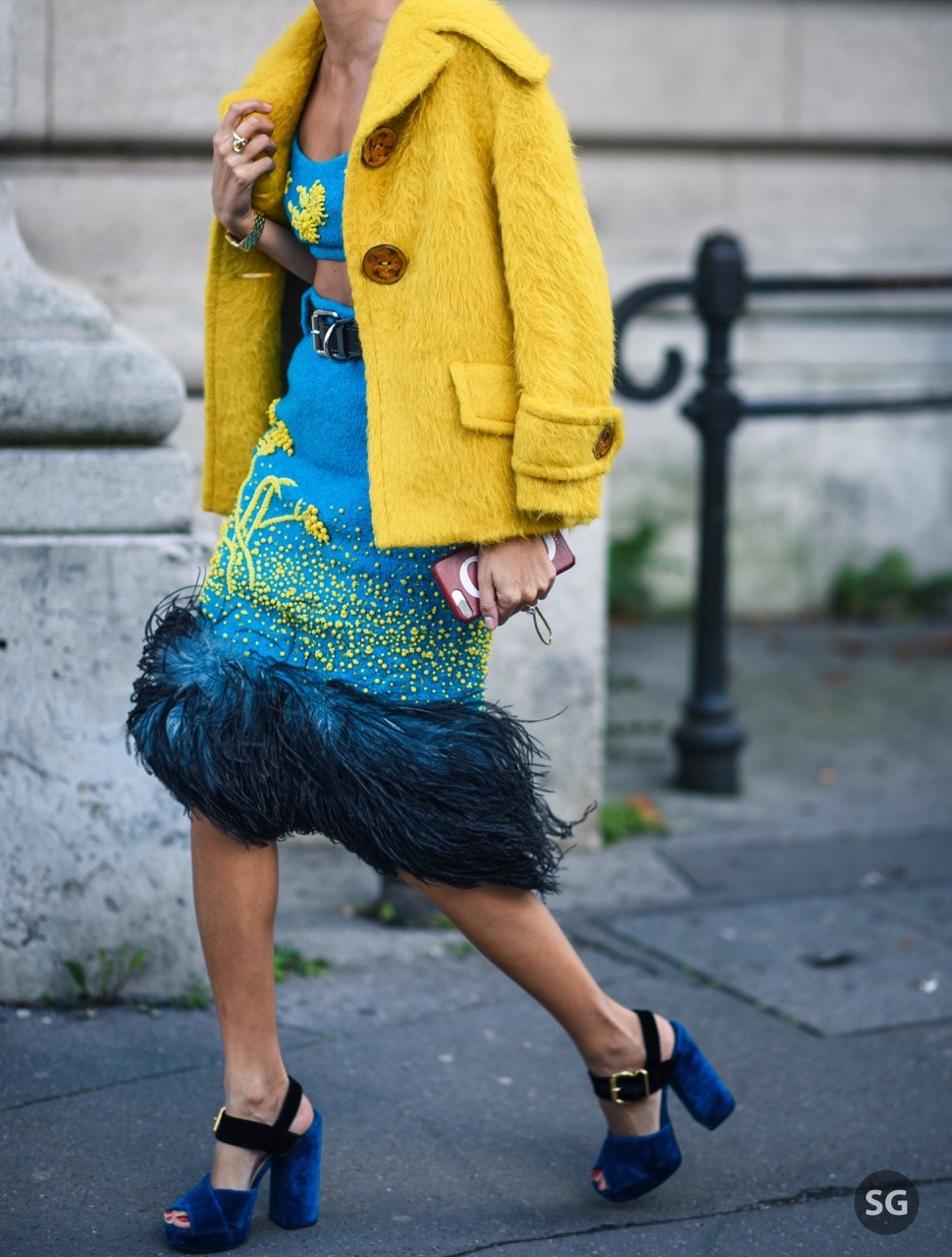 ellopiageenos Sometimes I feel like throwing my hands up in the air I