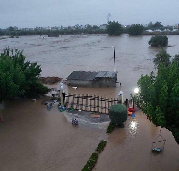 Πλημμύρες στην Εύβοια: Νεκρό βρέφος από την κακοκαιρία, πληροφορίες και για τέταρτο νεκρό