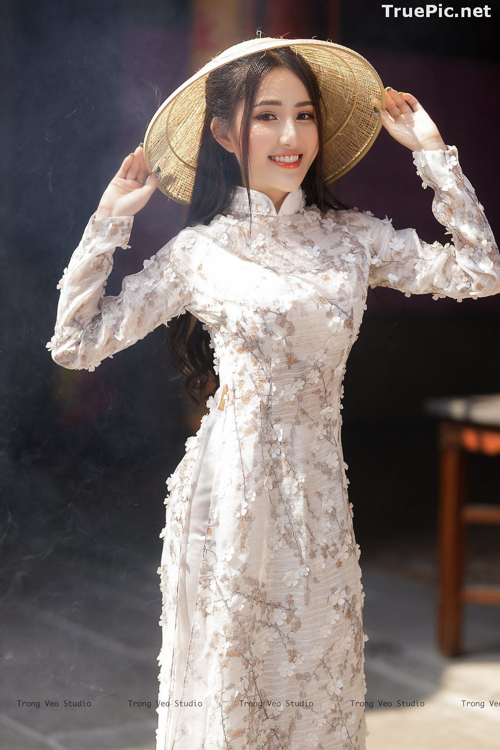 Image The Beauty of Vietnamese Girls with Traditional Dress (Ao Dai) #2 - TruePic.net - Picture-17