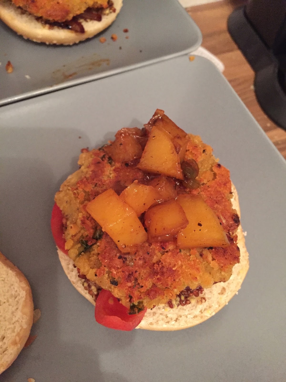 Thomas Food Blog: Linsen-Burger mit Mango-Chutney &amp; Süßkartoffel-Pommes