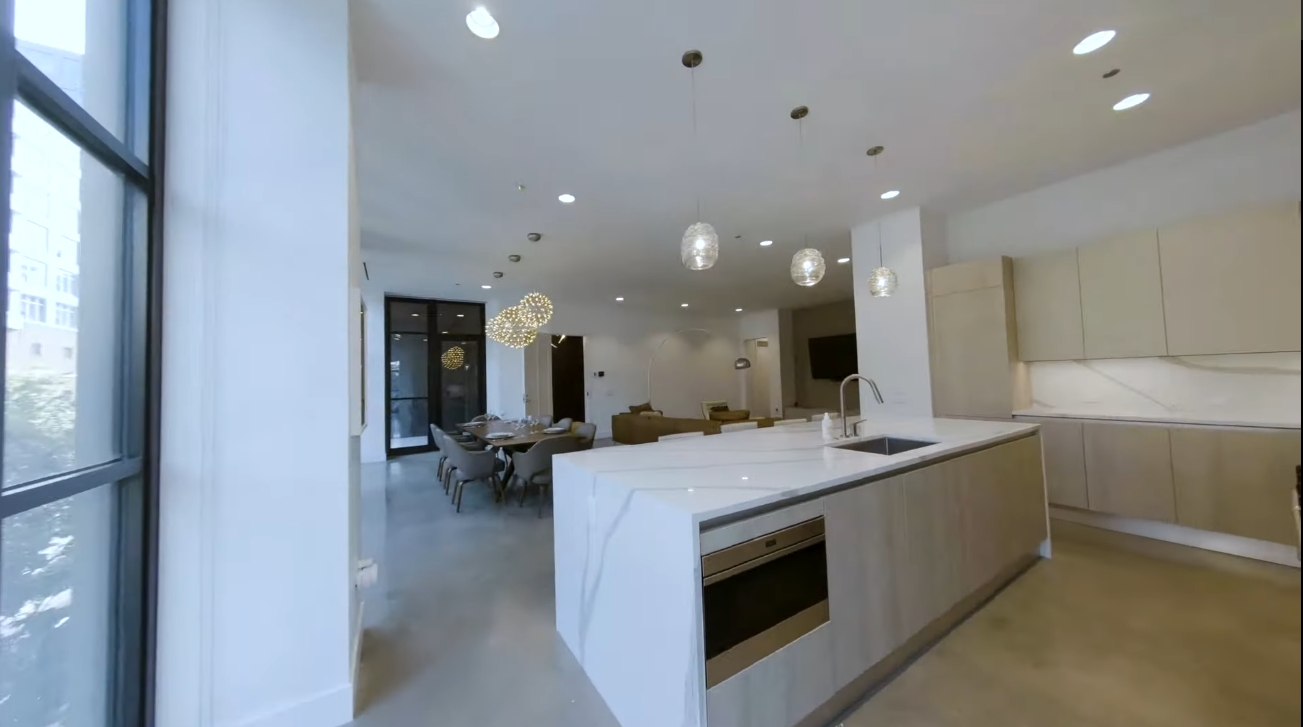 Luxury Condo Interior Design Tour vs. 900 W Washington Blvd #202 Chicago, IL 60607
