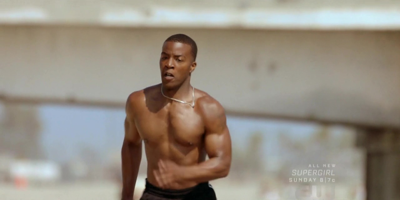 Alexis_Superfan's Shirtless Male Celebs: Daniel Ezra shirtless in All American, Season 1, Ep 2