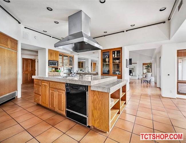 Siêu biệt thự đẹp như ốc đảo rộng tới 24.000m2 gây choáng