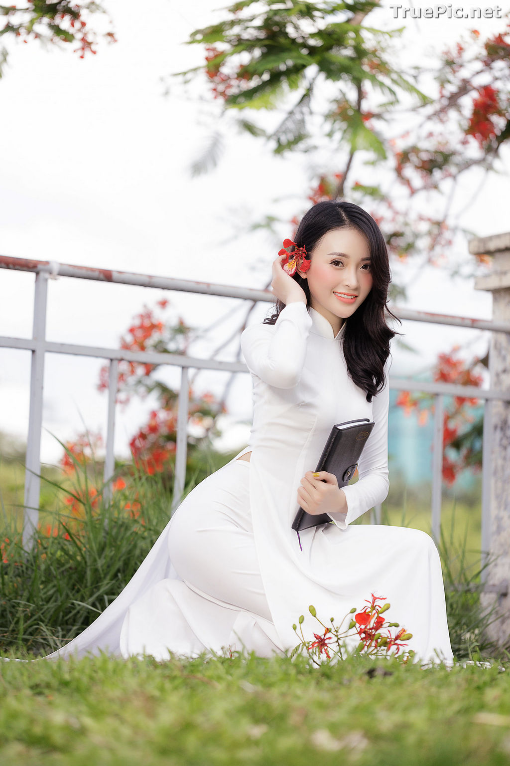 Image The Beauty of Vietnamese Girls with Traditional Dress (Ao Dai) #3 - TruePic.net - Picture-31