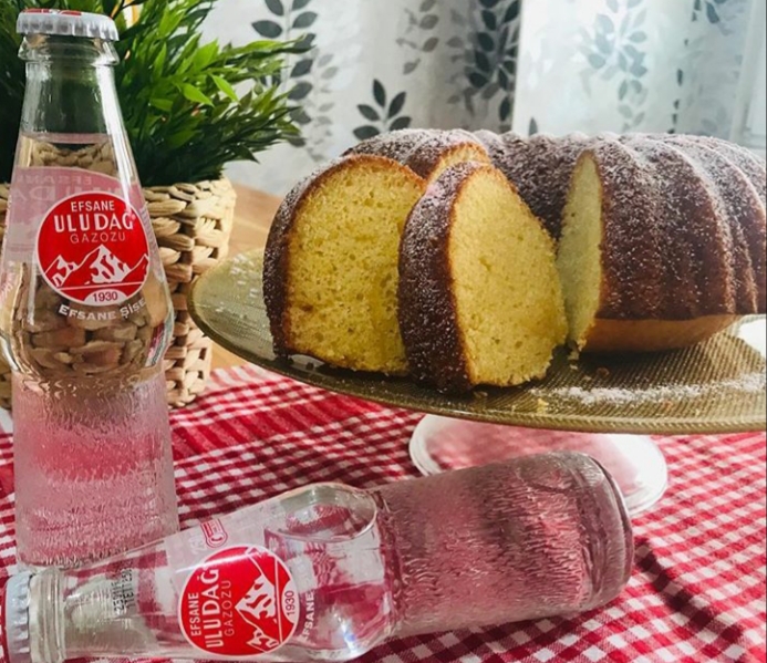 Gazozlu Kek Tarifi lezzetevi yemektarifleri