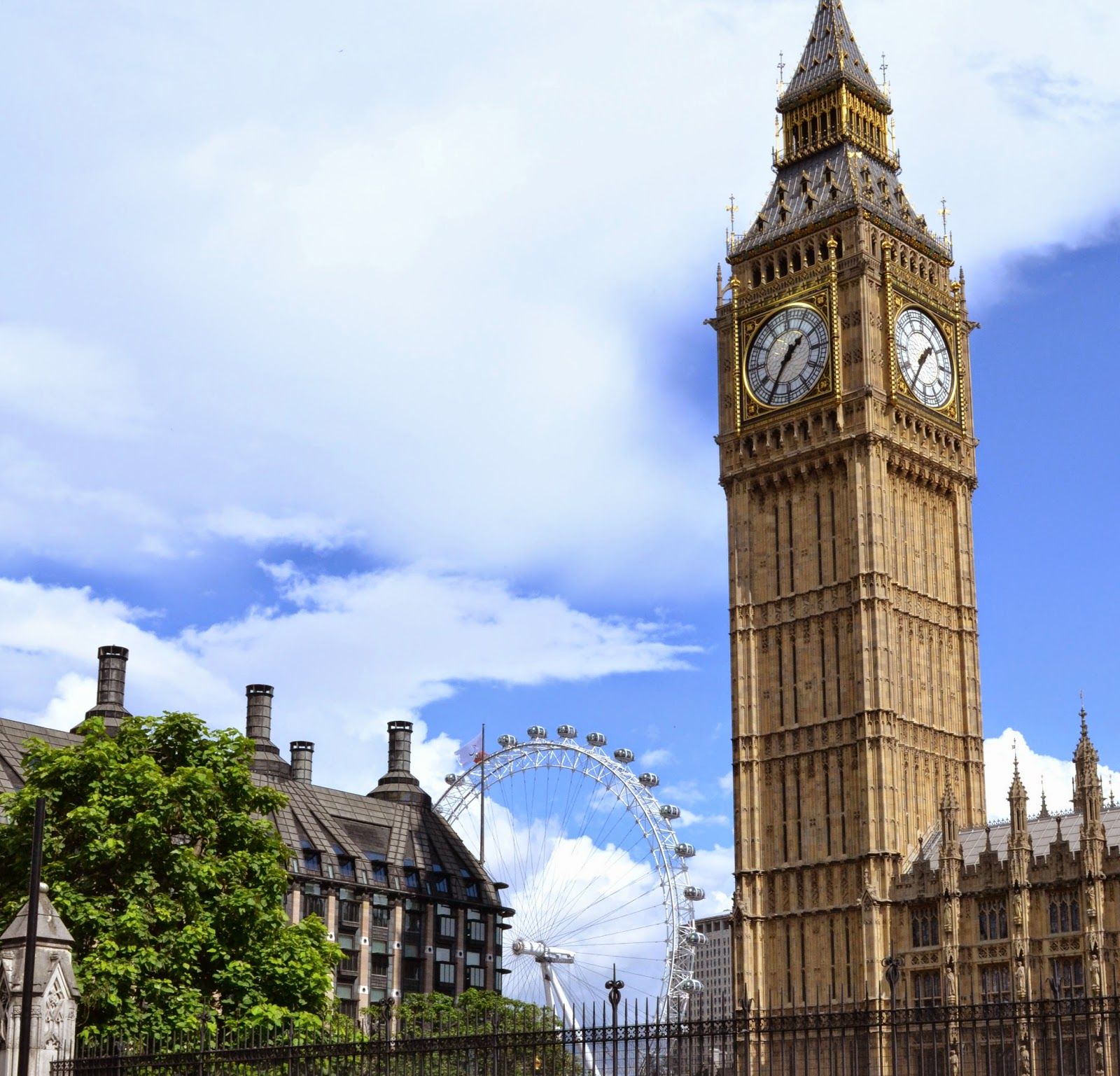 Как выглядит башня елизаветы Как выглядит башня елизаветы