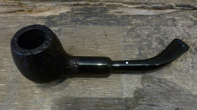 À la une de PipeGazette : "Le salon Butz-Choquin, Savinelli et Dunhill à Paris" - Page 2 Shell%2Bspe%25CC%2581ciale