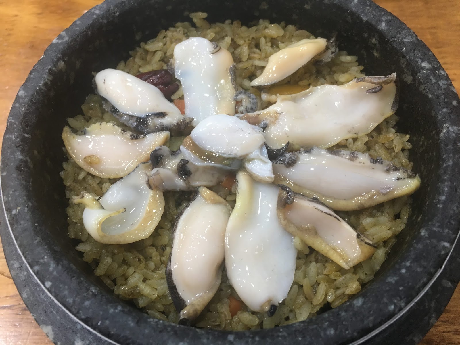 Myeongjin Jeonbok Abalone Restaurant (명진전복), Serving Extremely Fresh