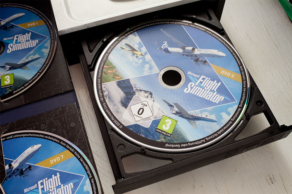 Microsoft Flight Simulator 2020 Premium Deluxe PC DVD NEW IN STOCK