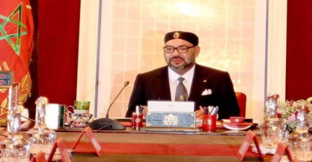 An official announcement by the king calls for holding a ministerial council, and the parliament members postpone the government's accountability