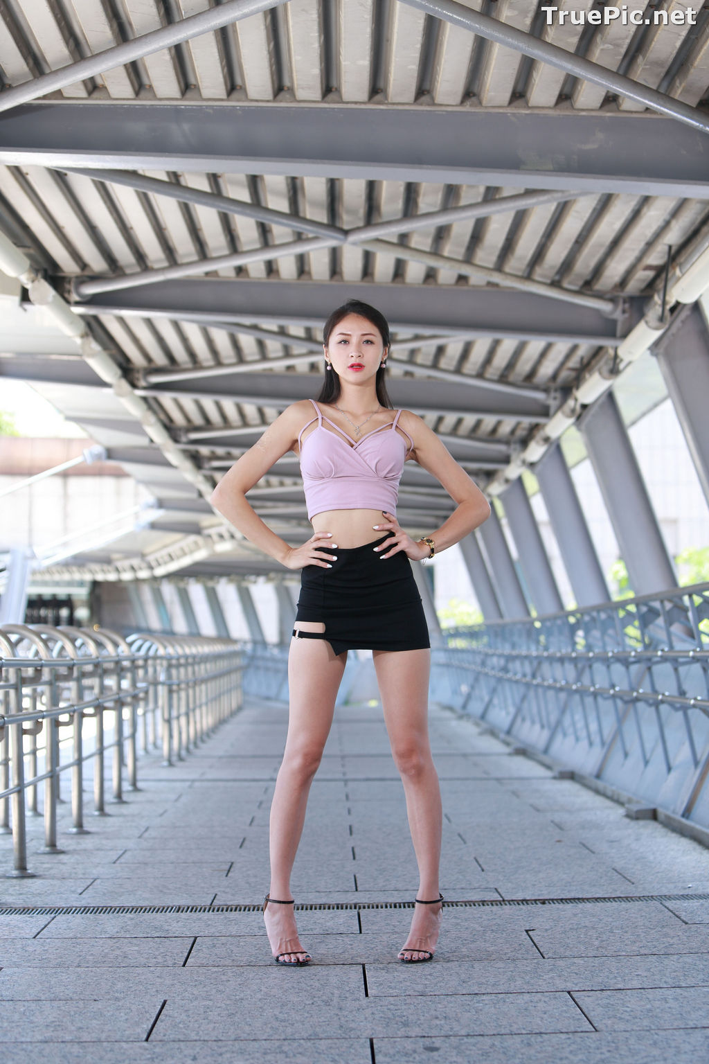 Image Taiwanese Model – Lola (雪岑) - Charming and Attractive Long Legs Girl - TruePic.net - Picture-24