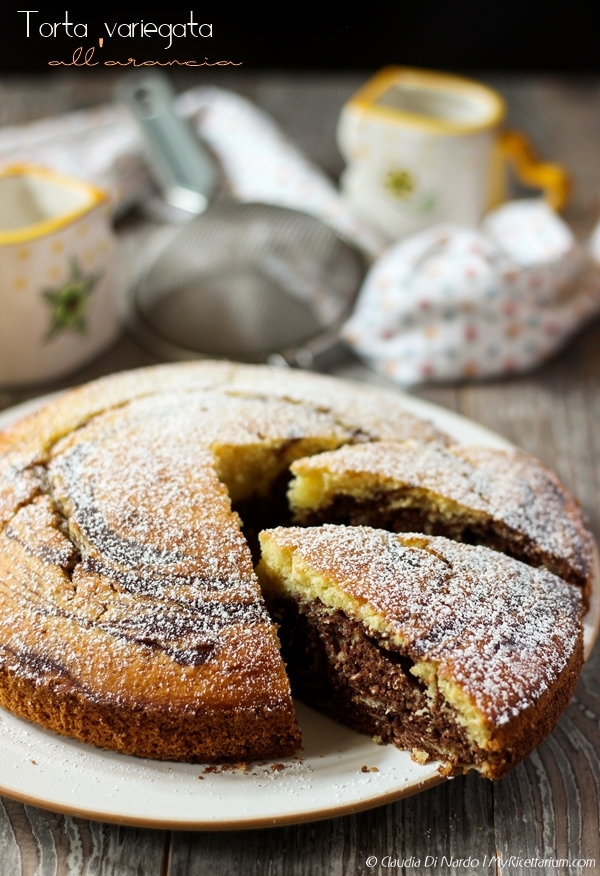 Torta variegata all'arancia