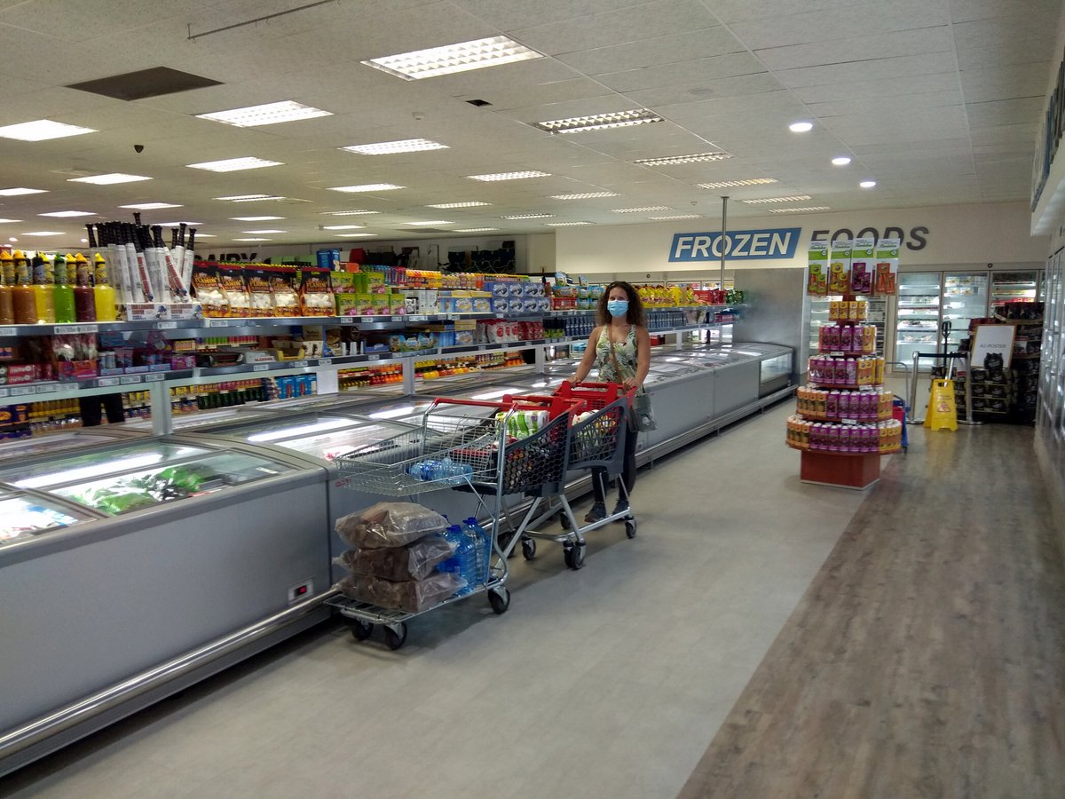 Вшестером по Намибии на джипах в пандемию Вшестером по Намибии на джипах в пандемию