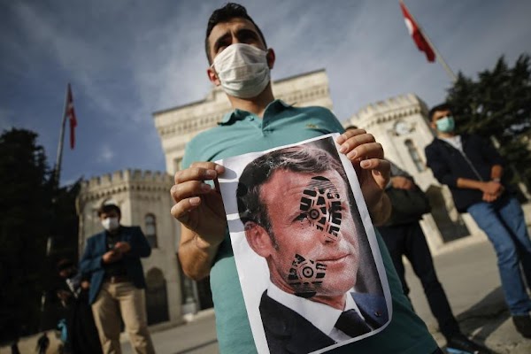 Emmanuel Macron Hina Islam: Prancis Minta Hentikan Boikot Produk