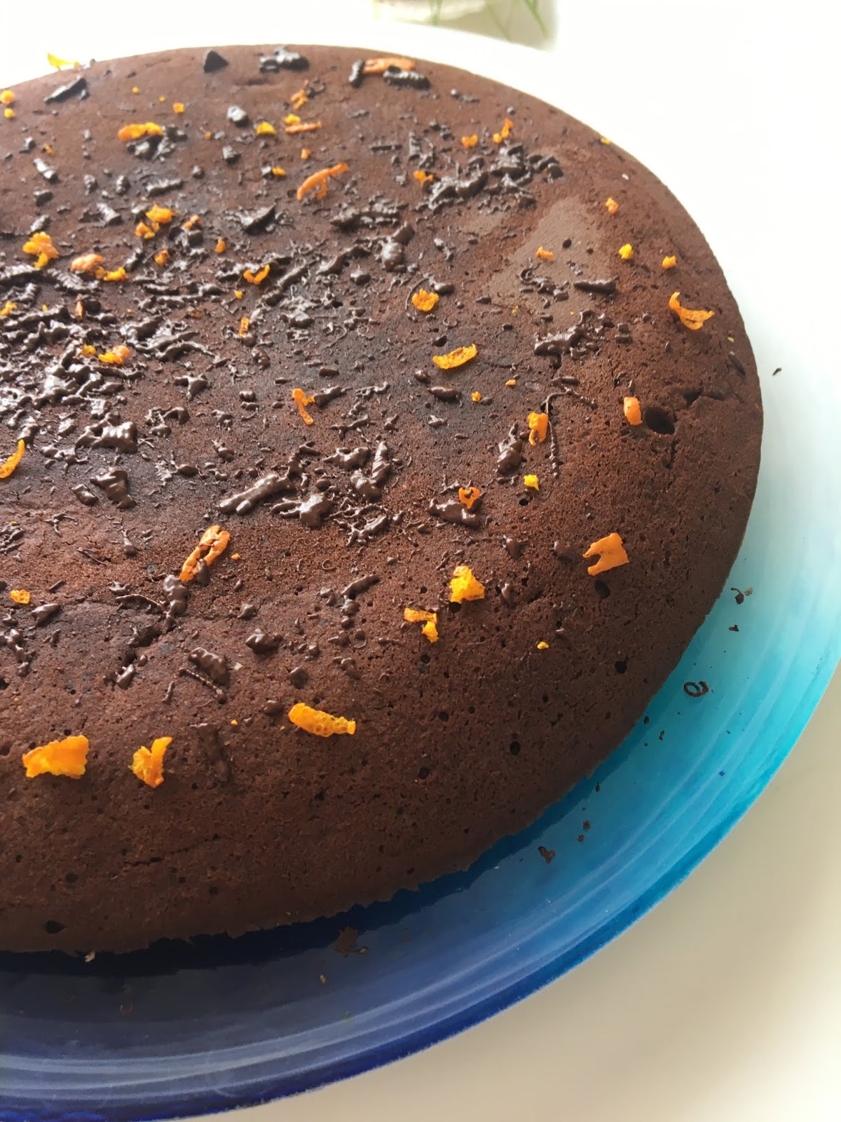 * LaMa, orada, surada ve burada * Tava keki