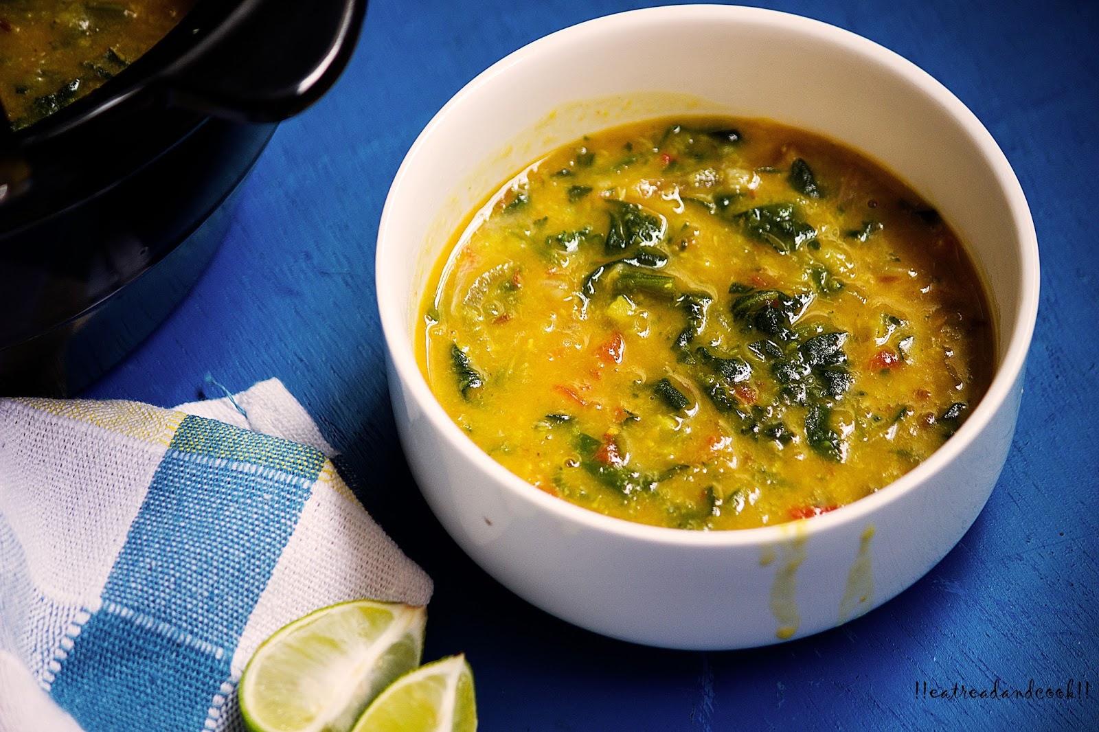 Yellow Moong Dal with Spinach / Palak Dal / Palong Saag Diye Mug er Dal