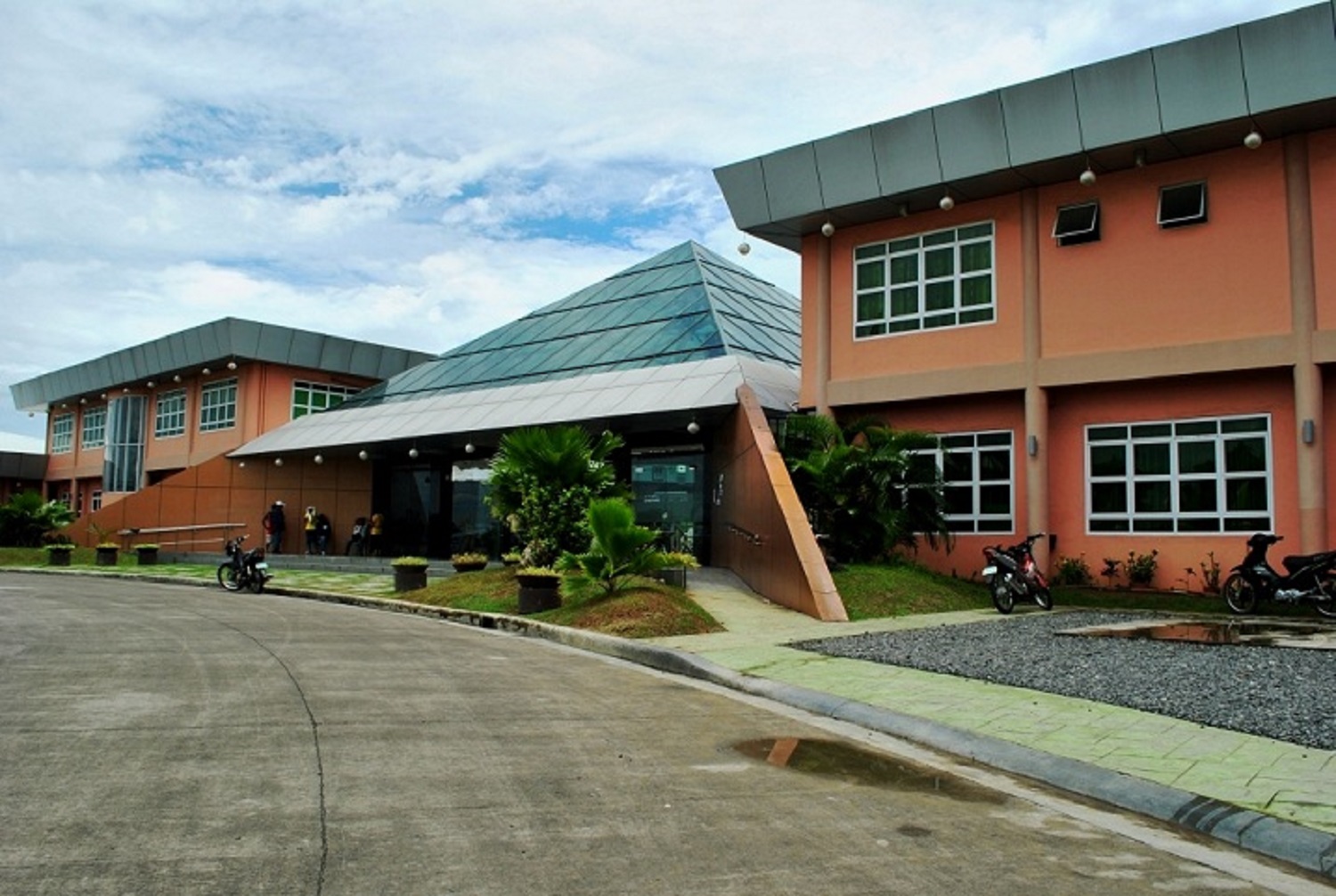 walking distance & et cetera Naga city Cebu