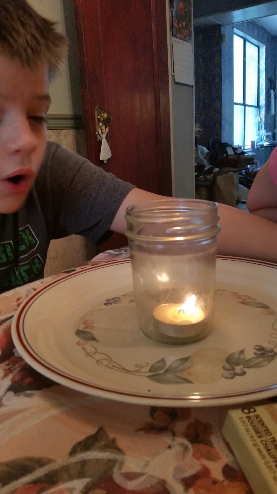 A Simply Started Life Candle and Oxygen Experiment