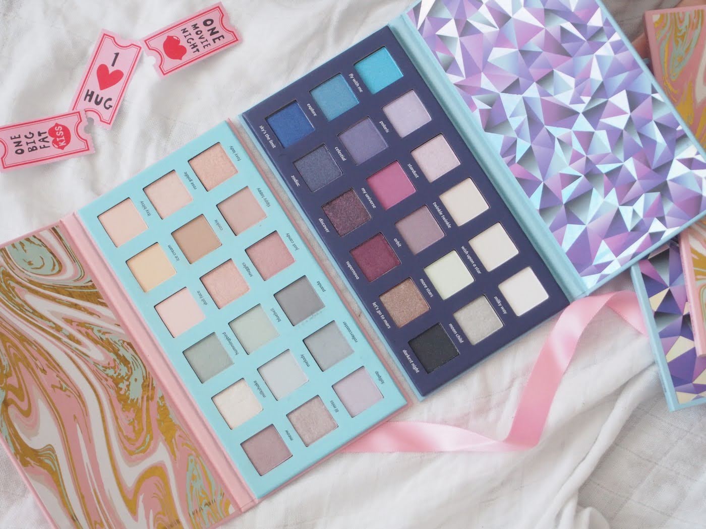 House of Skodulka Rival Loves Me Propadák roku paletky Out of Space