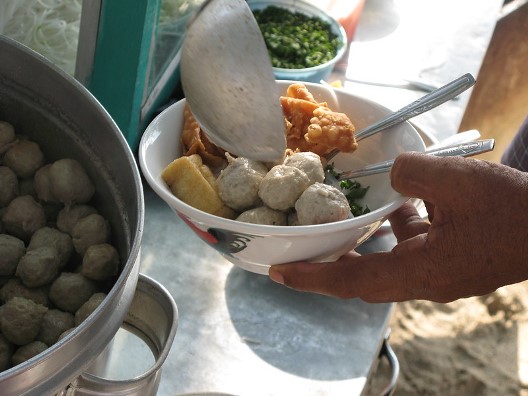 Cara Dan Tips Agar Usaha Jualan Bakso Laris