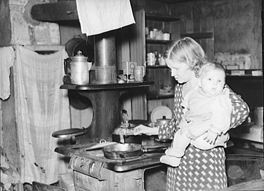 Old Fashioned Motherhood old-fashioned-motherhood
