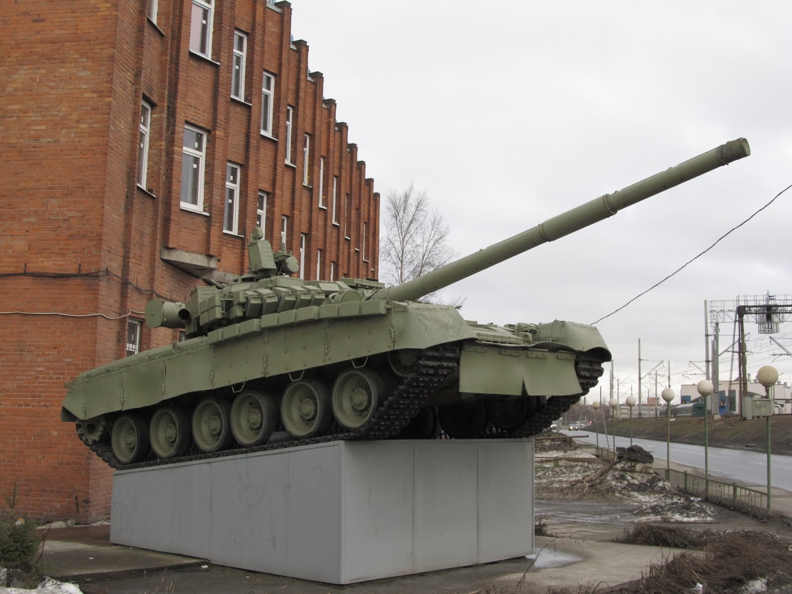 Танки памятники в москве